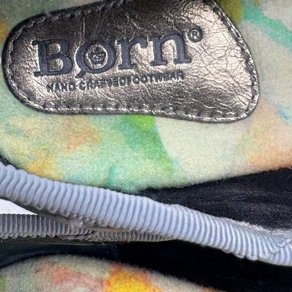 Born Tiffney‎ Quilted Metallic Crackled Leather Ballet Flats - Picture 2 of 9